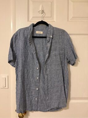 Everlane Blue Striped Short-Sleeve Button-Down Shirt